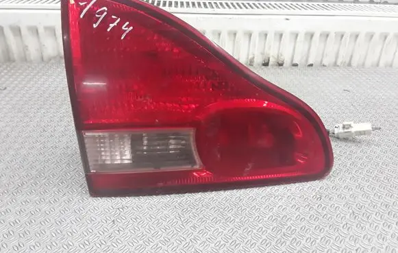 Toyota Avensis Verso Tailgate rear/tail lights