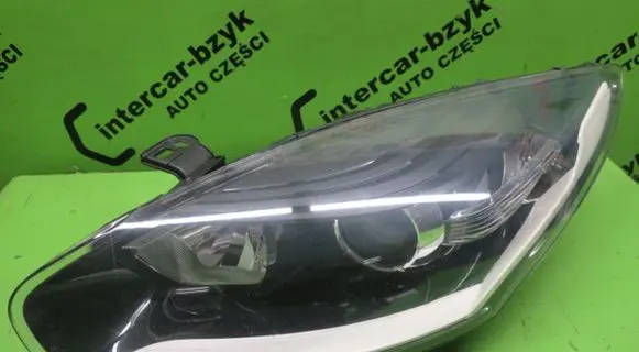 Renault Megane III Headlight/headlamp