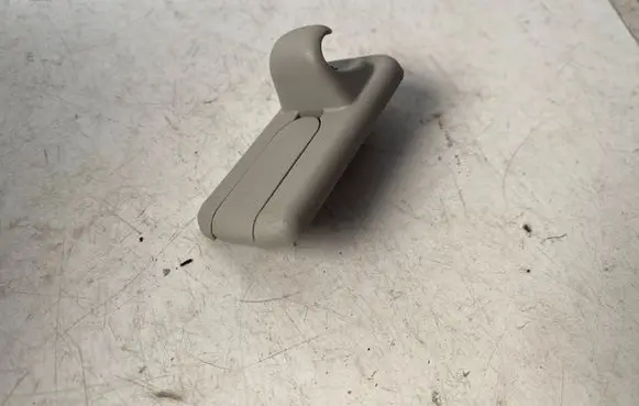 Chrysler Pacifica Sun visor clip/hook/bracket 5RH21TRMAA