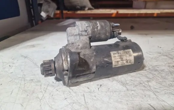 Volkswagen Sharan Starter motor 02E911024C