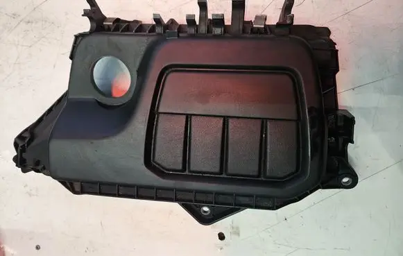 Opel Vivaro Engine cover (trim) 105986PS