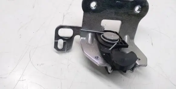Mercedes-Benz E W212 Seat back rest lock catch A2049200572