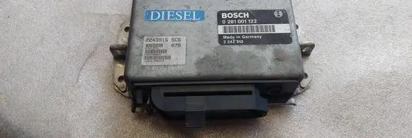 BMW 5 E34 Engine control unit/module 0281001122 2242212