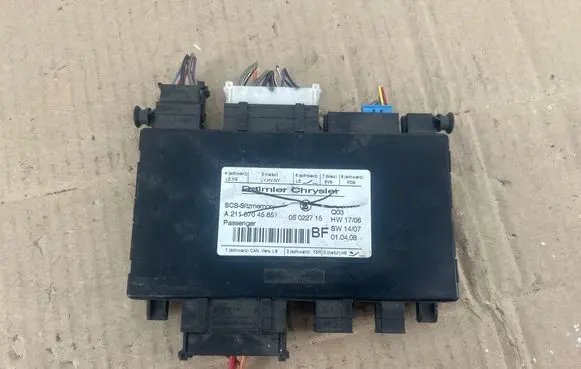 Mercedes-Benz CLS C219 Seat control module A2118704585 05022715