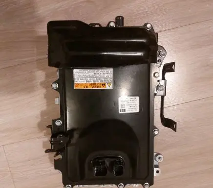 Toyota Yaris XP210 Voltage converter inverter G9200K0011 1561000641