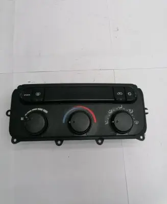 Dodge Caravan Climate control unit 05005001AG 3300733682 58024E