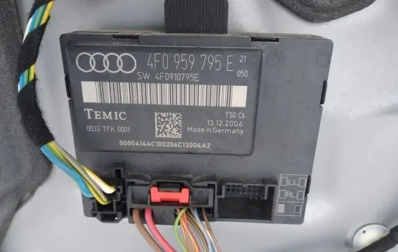 Audi A6 S6 C6 4F Other control units/modules 4f0910795e 003tfk001