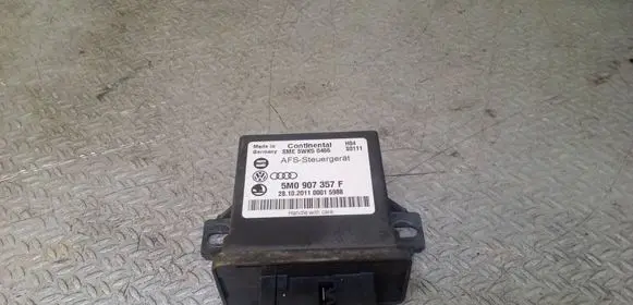 Volkswagen PASSAT B7 Light module LCM 5M0907357F