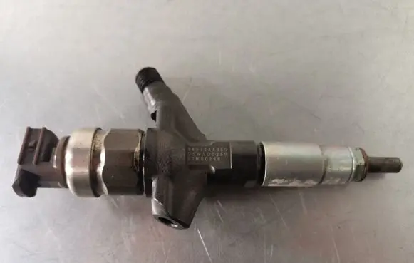 Subaru Outback Fuel injector 16613AA030