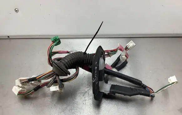 Lexus GS 300 350 430 450H Front door wiring loom 8215130A81