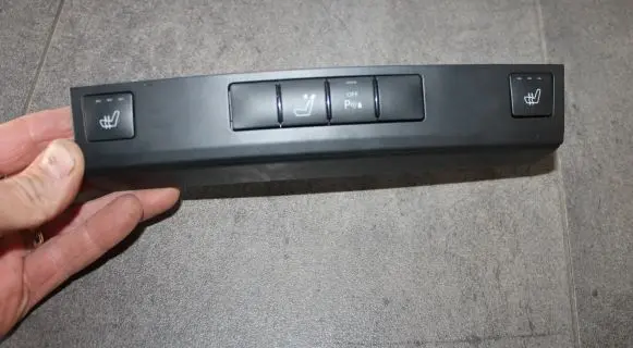 Mercedes-Benz E W212 Seat heating switch A2128202610