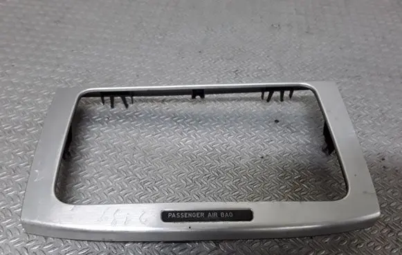 Volkswagen PASSAT B6 Radio/GPS head unit trim 3C0858069P
