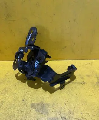 Peugeot 508 RXH ABS pump bracket 9670262180