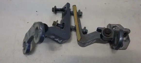 Volvo V40 Front door hinge set 31424657