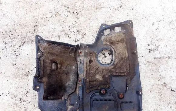 Toyota Corolla Verso AR10 Engine splash shield/under tray 514050f010 51405-0f010