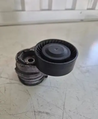 BMW 7 E65 E66 Generator/alternator belt tensioner