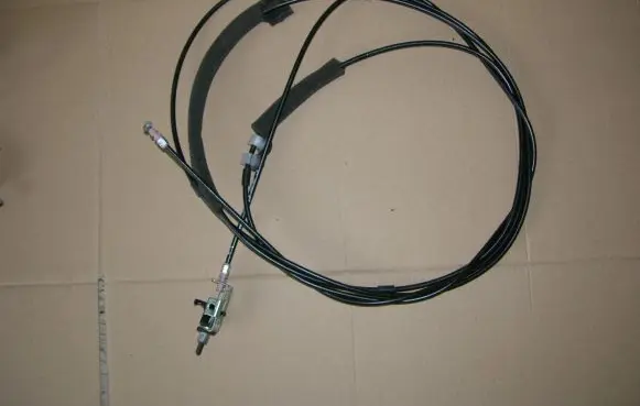 Mazda 3 II Fuel tank cap trim 
