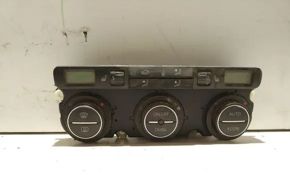 Volkswagen Touran I Climate control unit