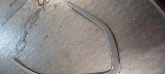 BMW X5 F15 Rear side glass trim 18190310