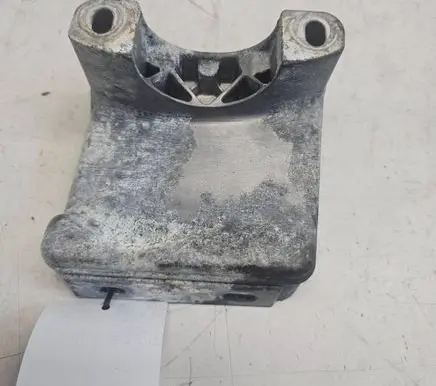BMW 5 E60 E61 Other engine bay part 51617010593