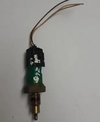Renault Kadjar Reversing light switch sensor 8200177718G 8200177718