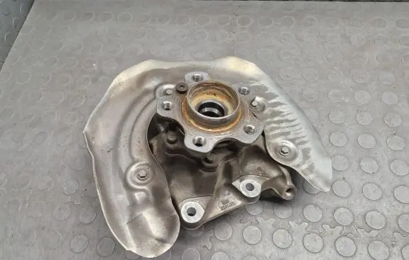 BMW X3 G01 Rear wheel hub 6871030