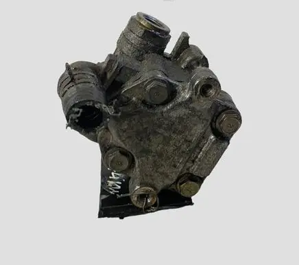 Volkswagen Golf V Power steering pump 1J0422154B