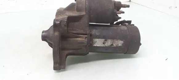 Peugeot 206 Starter motor 23120447 D6RA572