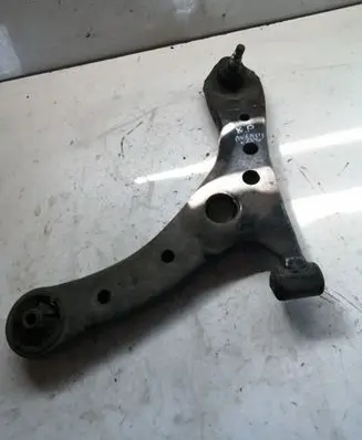Toyota Avensis Verso Front lower control arm/wishbone