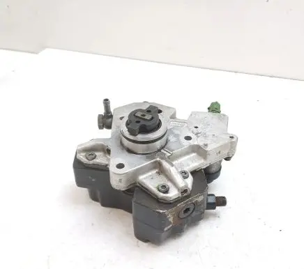 Volvo XC70 Fuel injection high pressure pump 30756125 0445010111