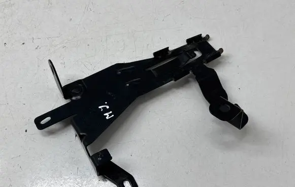 Renault Megane IV Fuel filter bracket/mount holder 149520160R