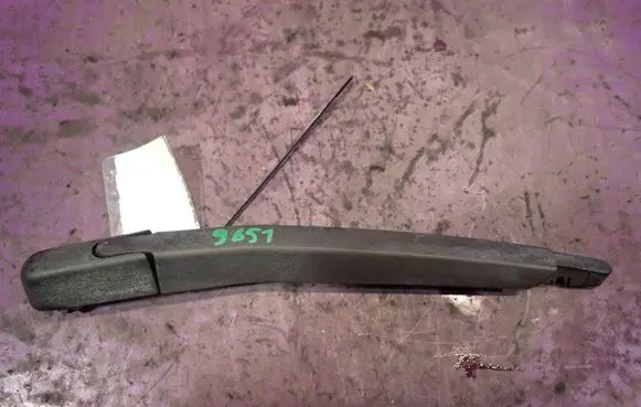 Opel Corsa D Rear wiper blade arm 