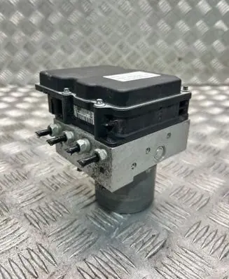 BMW X1 E84 ABS Pump 6798991