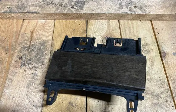 Mercedes-Benz E W212 Ashtray (front) a2046800179 2046800179