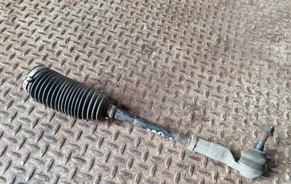 Volkswagen Tiguan Steering tie rod 