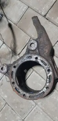 Nissan Patrol Y60 Front wheel hub