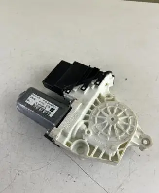 Seat Altea XL Rear door window regulator motor 995915334 973622106