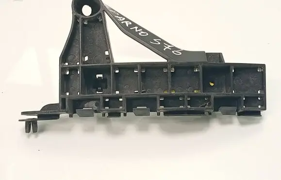Honda Jazz Fender mounting bracket