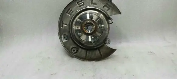 Tesla Model S Rear wheel hub