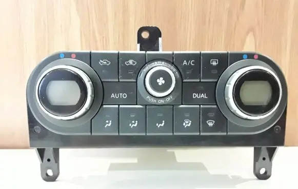 Nissan Qashqai Climate control unit 27500JD45C
