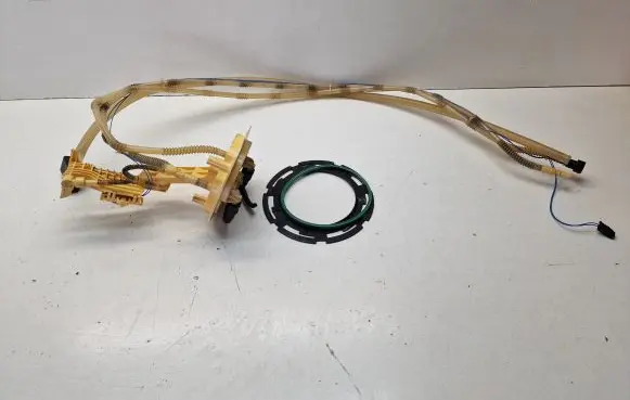 Chrysler 300 - 300C Fuel level sensor 04578264AB