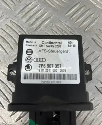 Volkswagen Touareg II Light module LCM 7P6907357 5WK50280 120110001009
