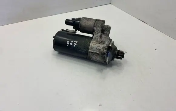 Audi A4 S4 B7 8E 8H Starter motor 02E911023H