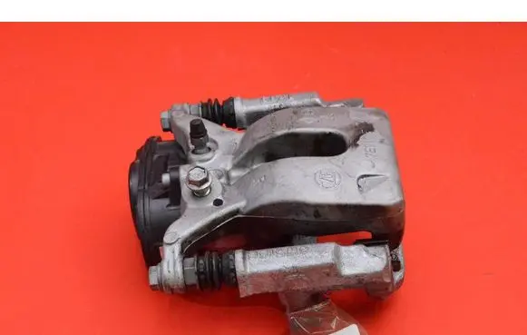 Nissan Qashqai Rear brake caliper 440006RA0B