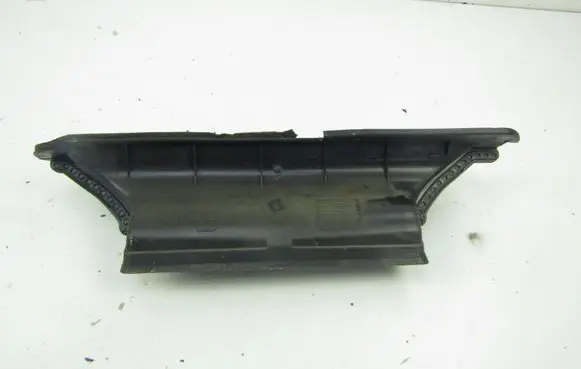 Audi A4 S4 B7 8E 8H Air intake duct part 8E1858431A