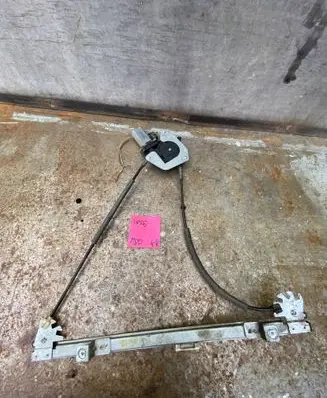 Renault Clio I Front door window regulator with motor 0409082