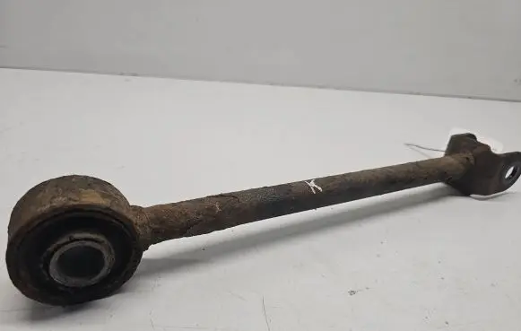 Hyundai Santa Fe Rear upper control arm/wishbone