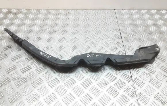 Skoda Octavia Mk2 (1Z) Headlight/headlamp mounting bracket 1Z0807184B