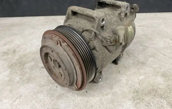 Volvo XC90 Air conditioning (A/C) compressor (pump) P30742206