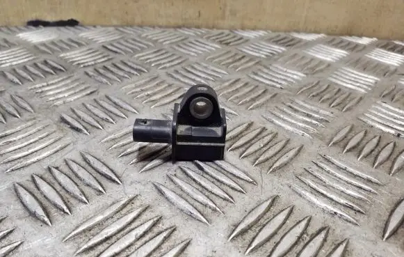 Audi A3 S3 8V Airbag deployment crash/impact sensor 5Q0959651